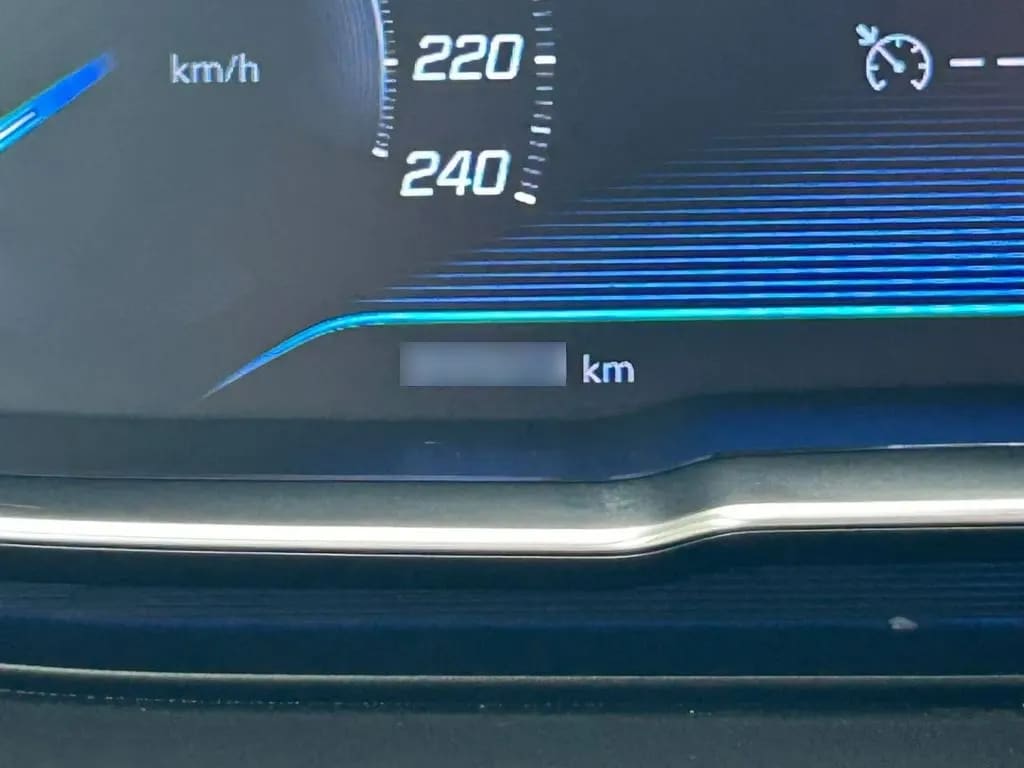 Peugeot 5008 1.5 Allure Diesel 4x2 130 At 5p año 2019