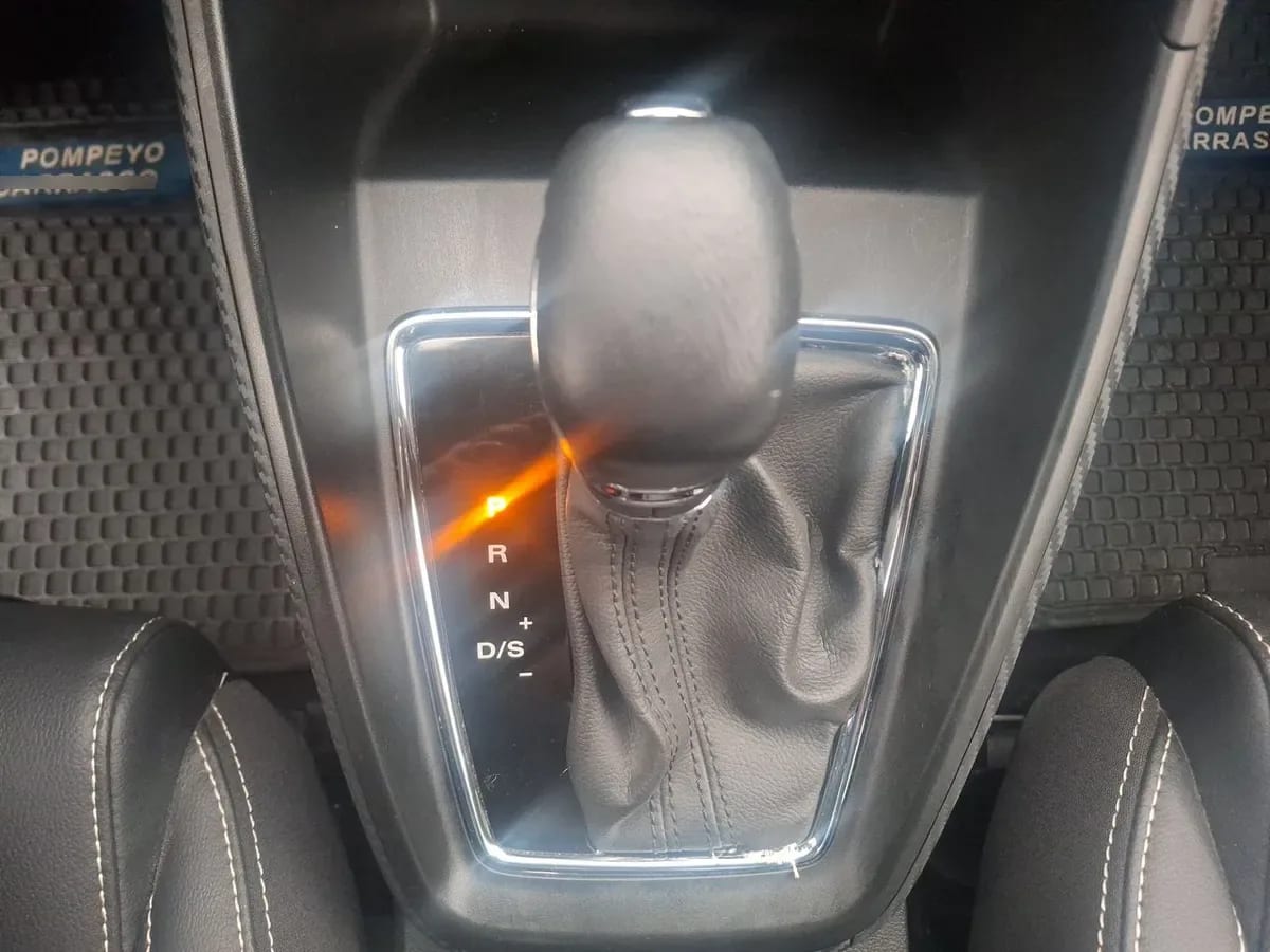 MG Mg Zs 1.5 Std 4x2 At 5p año 2024