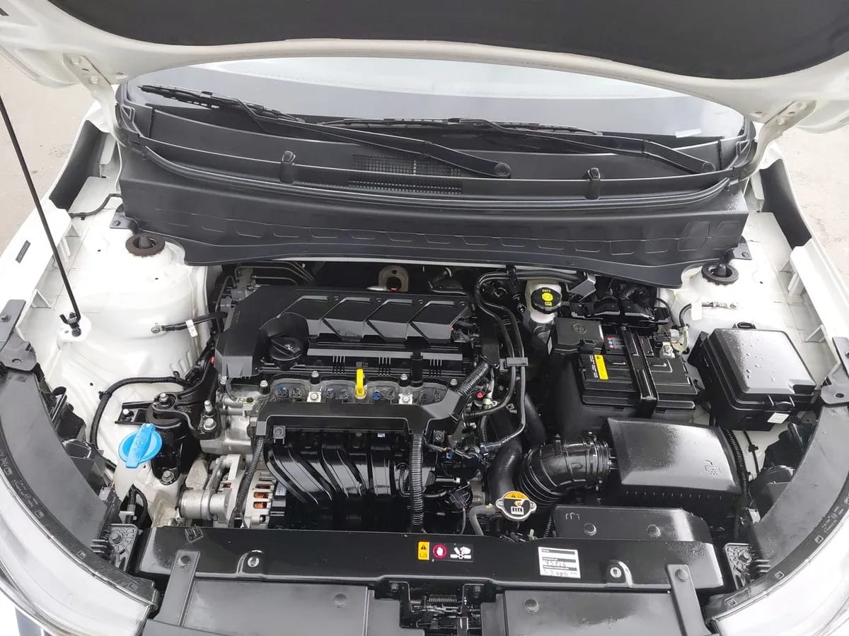 Kia Sonet 1.5 Ex 4x2 Ivt Ri At 5p año 2025
