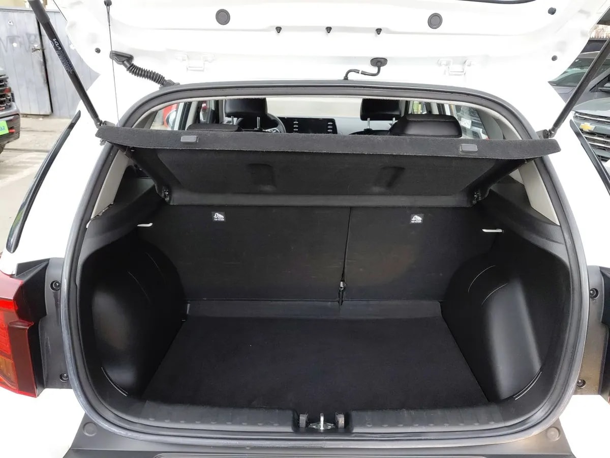 Kia Sonet 1.5 Ex 4x2 Ivt Ri At 5p año 2025
