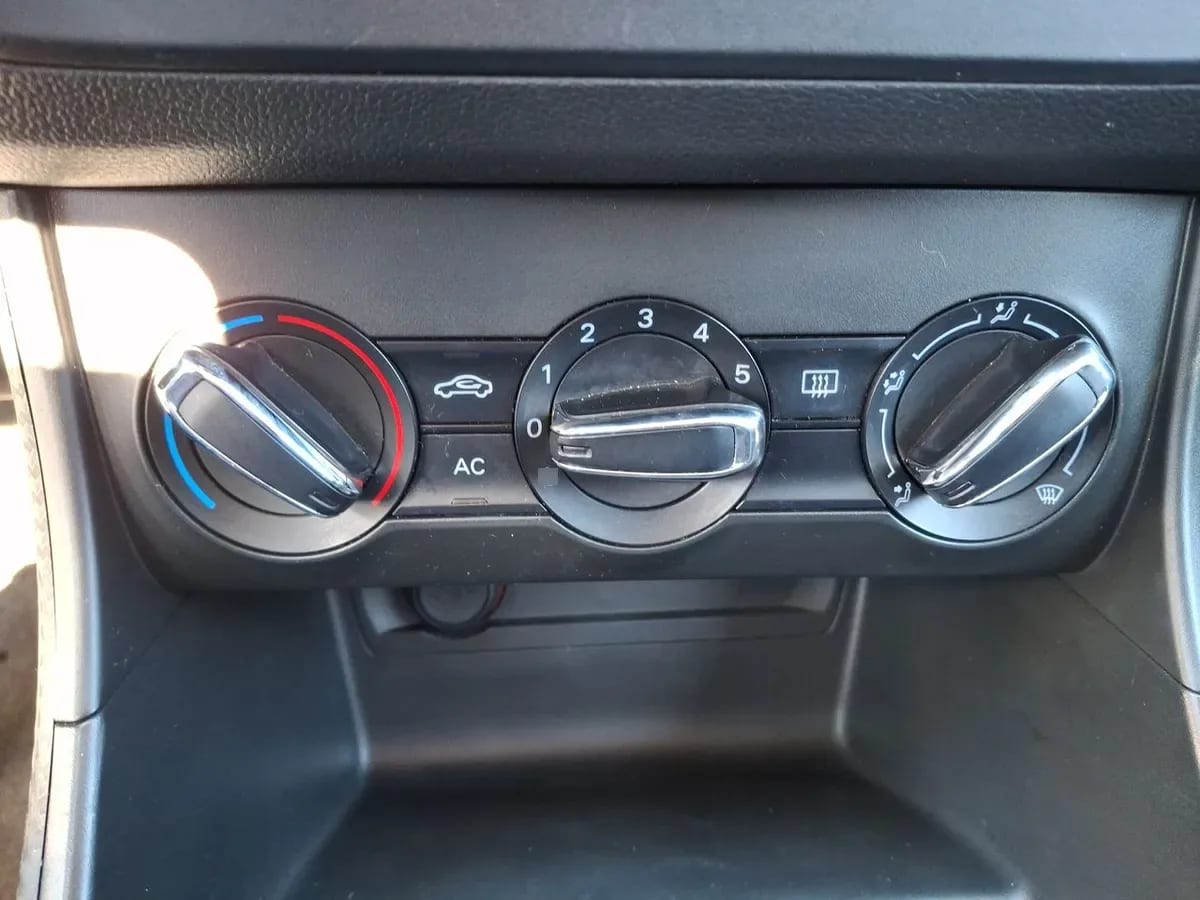 MG Mg Zs 1.5 Std 4x2 Mt 5p año 2024