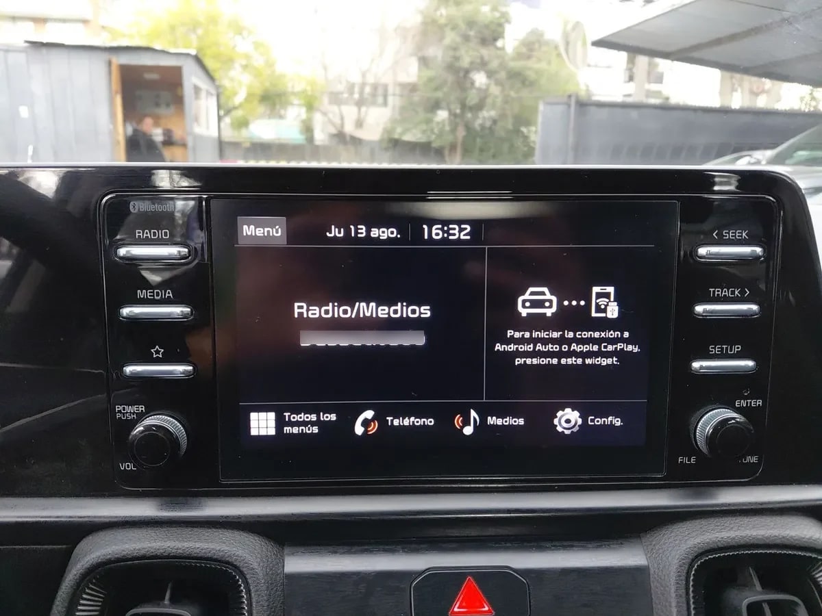 Kia Sonet 1.5 Ex 4x2 Ivt Ri At 5p año 2025