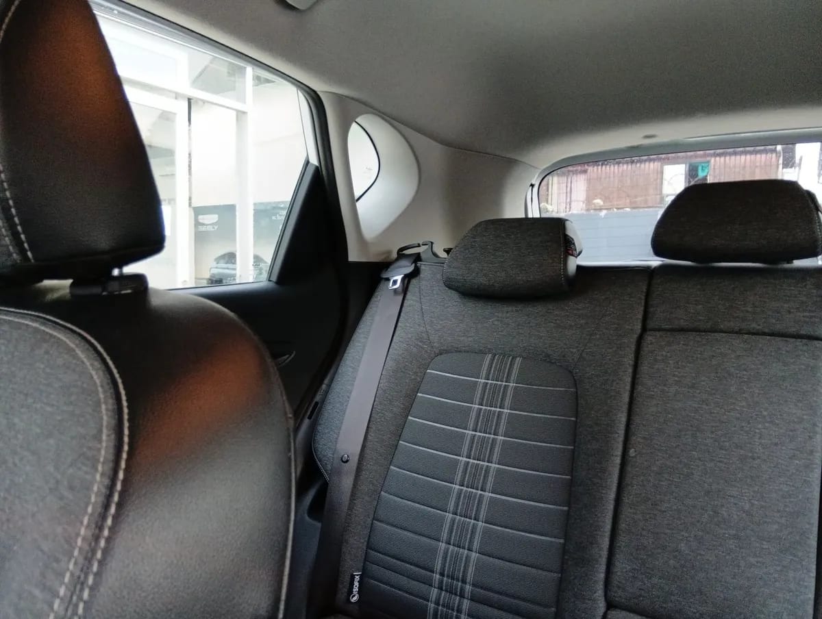 Kia Sonet 1.5 Ex 4x2 Ivt Ri At 5p año 2025