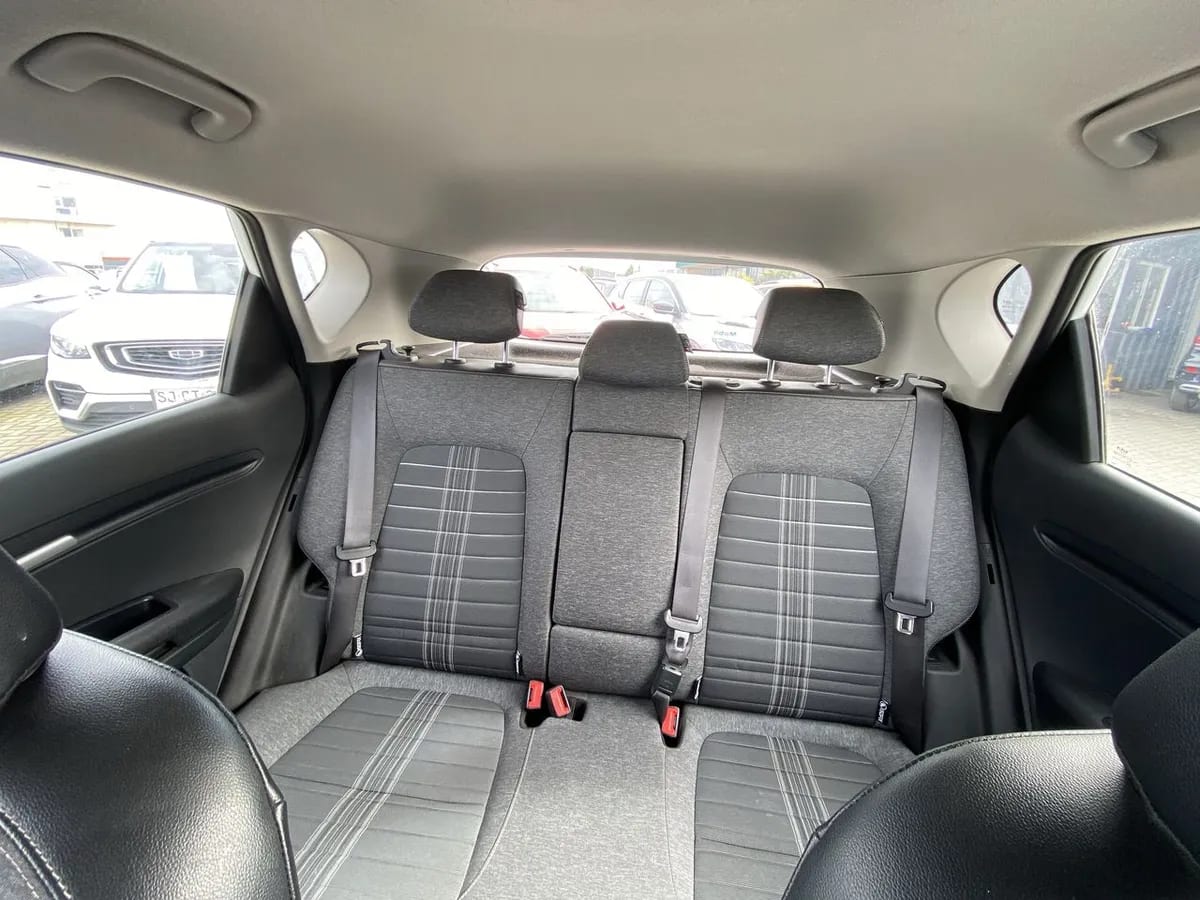 Kia Sonet 1.5 Ex 4x2 Ivt Ri At 5p año 2025