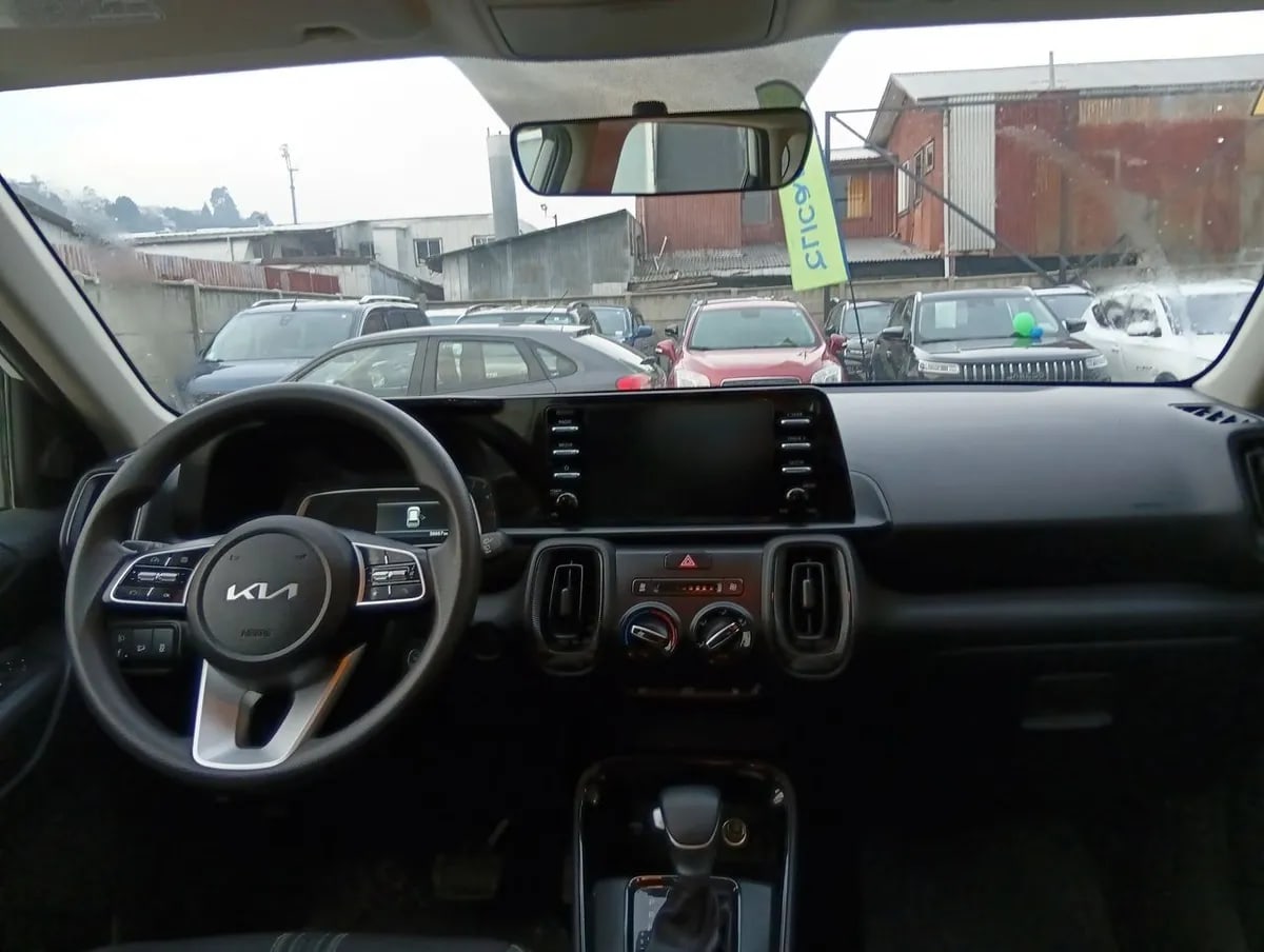 Kia Sonet 1.5 Ex 4x2 Ivt Ri At 5p año 2025