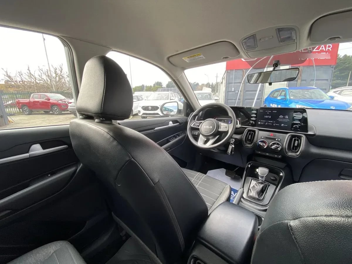 Kia Sonet 1.5 Ex 4x2 Ivt Ri At 5p año 2025