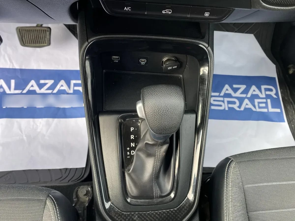 Kia Sonet 1.5 Ex 4x2 Ivt Ri At 5p año 2025
