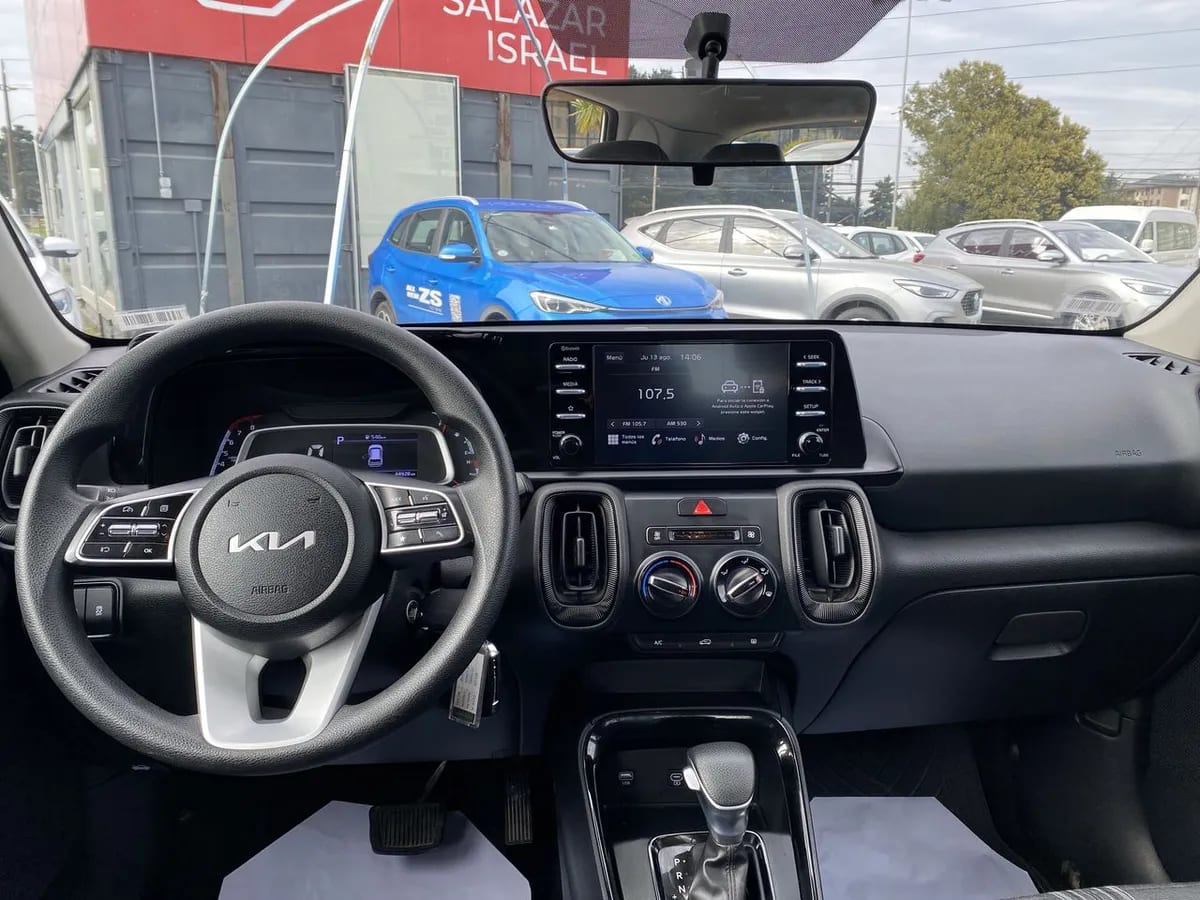 Kia Sonet 1.5 Ex 4x2 Ivt Ri At 5p año 2025