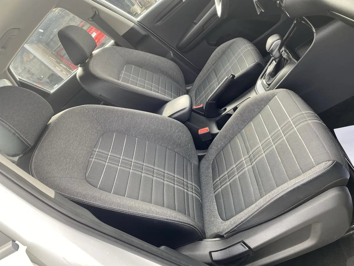 Kia Sonet 1.5 Ex 4x2 Ivt Ri At 5p año 2025