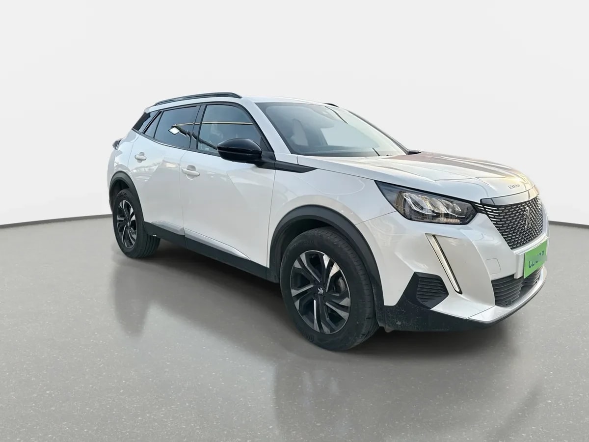 Peugeot 2008 1.2 Allure Puretech 130 4x2 Mt 5p año 2023