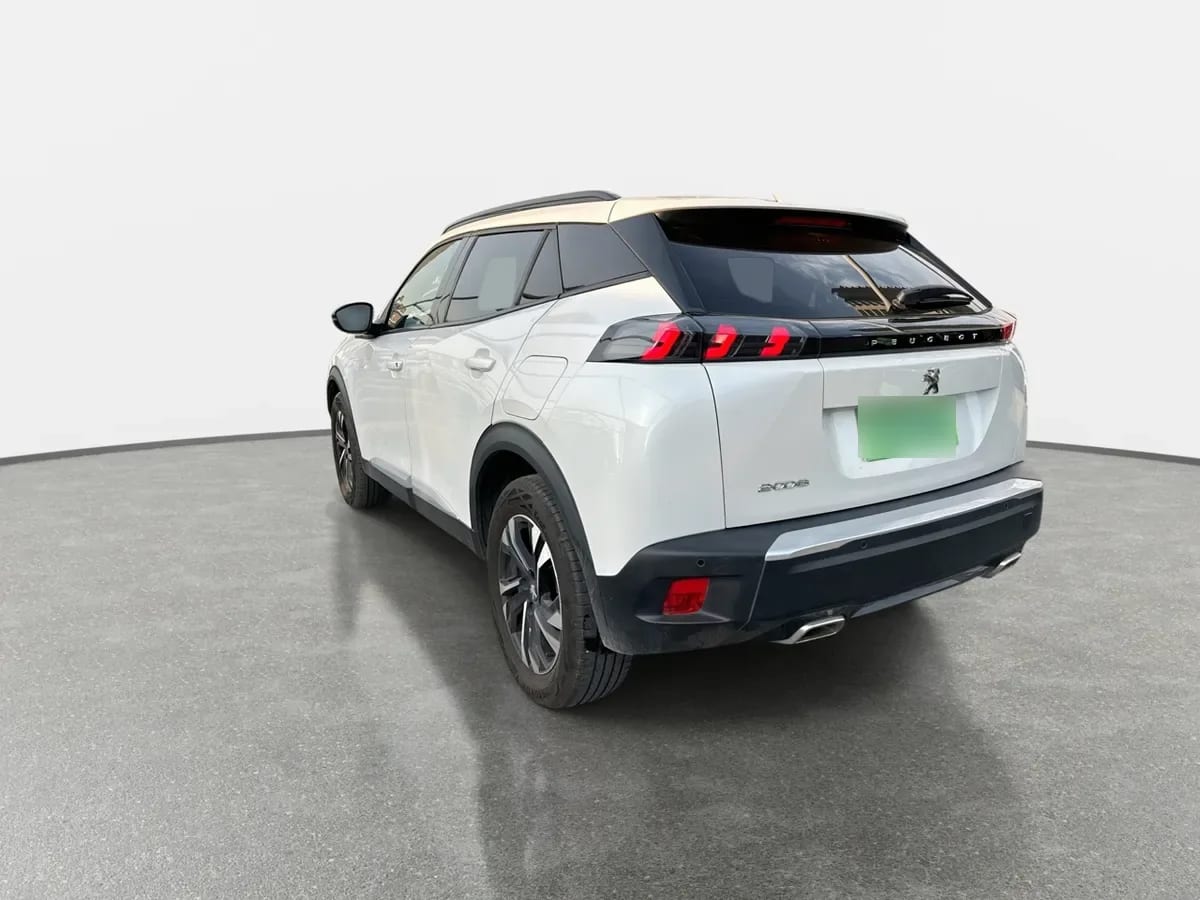 Peugeot 2008 1.2 Allure Puretech 130 4x2 Mt 5p año 2023