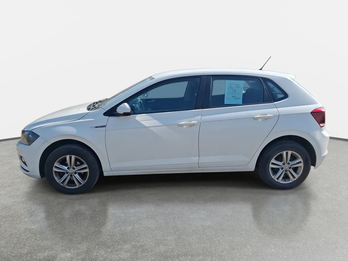 Volkswagen Polo 1.6 Comfortline 4x2 Mt5 5p año 2023