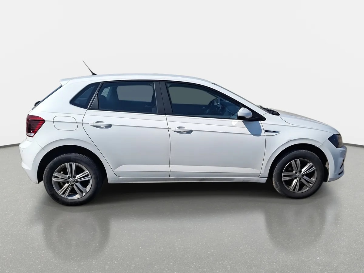 Volkswagen Polo 1.6 Comfortline 4x2 Mt5 5p año 2023