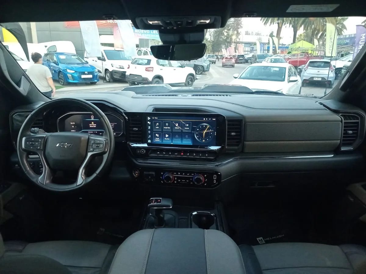 Chevrolet Silverado 6.2 Zr2 R 4x4 At 4p año 2025