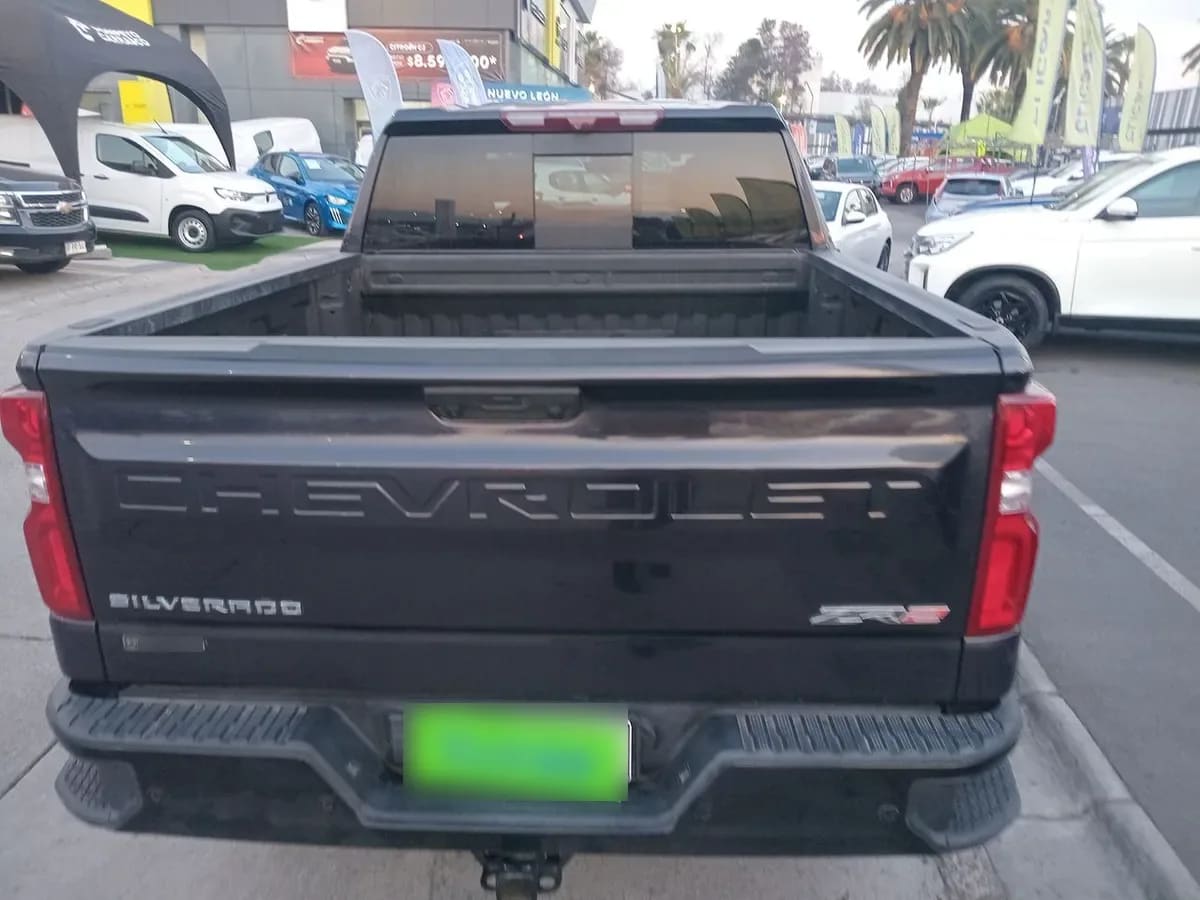 Chevrolet Silverado 6.2 Zr2 R 4x4 At 4p año 2025