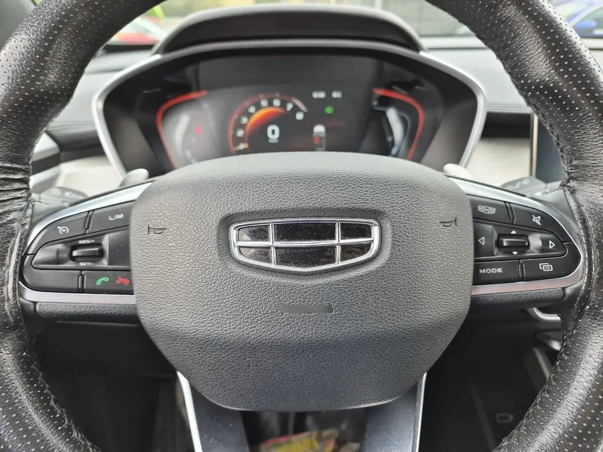 Geely Coolray 1.5 Gf Sport 4x2 At 5p año 2023