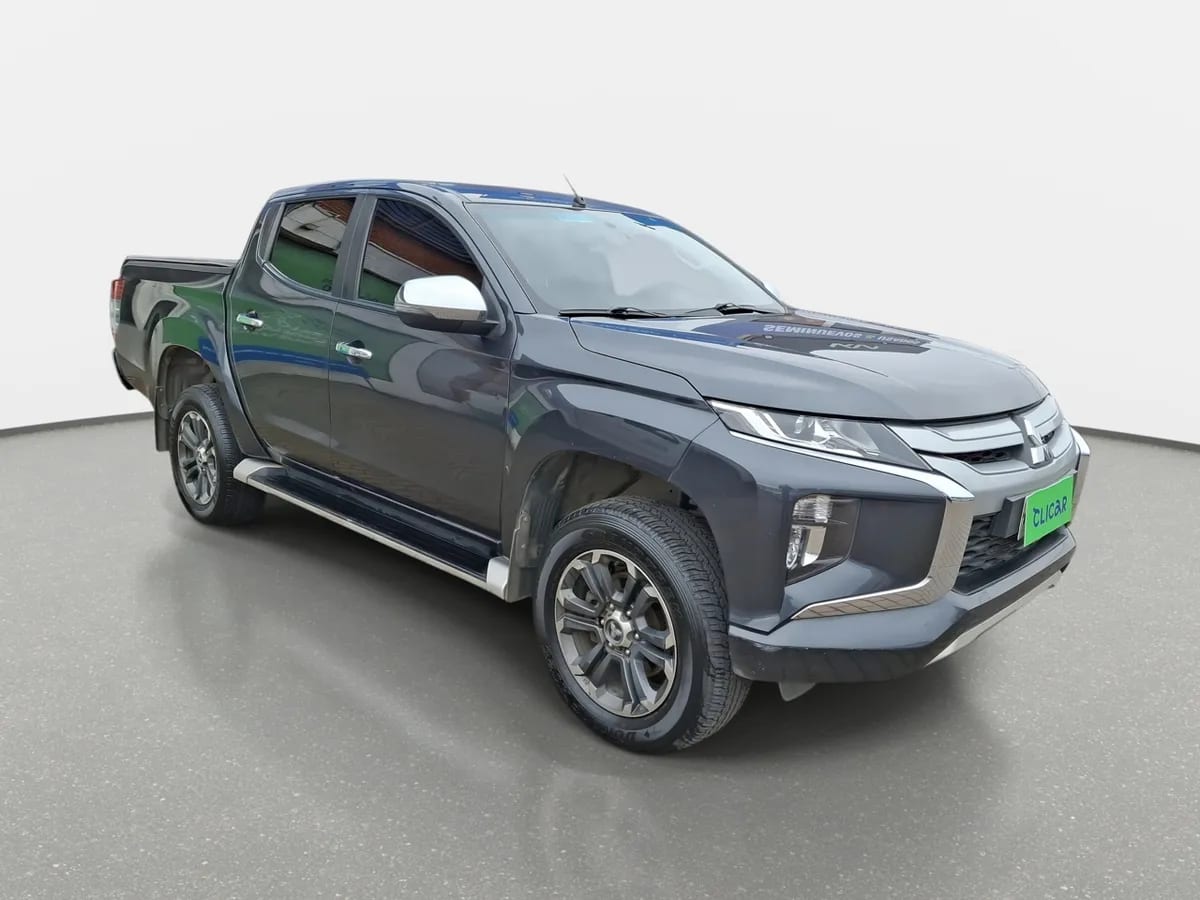 Mitsubishi L200 2.4 Dakar Crs Diesel Dob. Cab. 4x4 At 4p año 2021