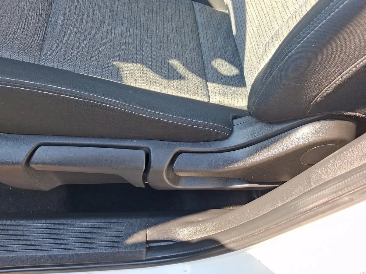 Nissan X-Trail 2.5 Sense 4x2 2row Cvt At 5p año 2023