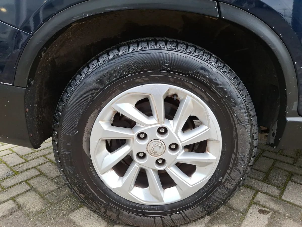 Ssangyong Rexton 2.2 Yrx201 Diesel Fl 4x2 At 5p año 2020