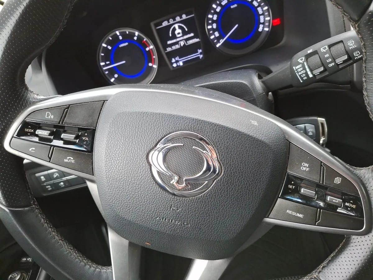 Ssangyong Rexton 2.2 Yrx201 Diesel Fl 4x2 At 5p año 2020