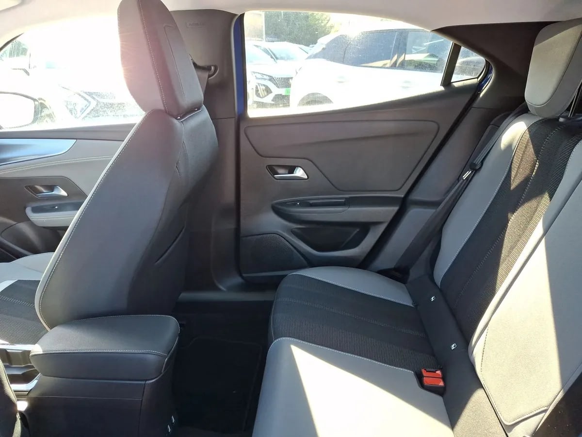 Opel Mokka 1.2t Elegance 4x2 At8 5p año 2025