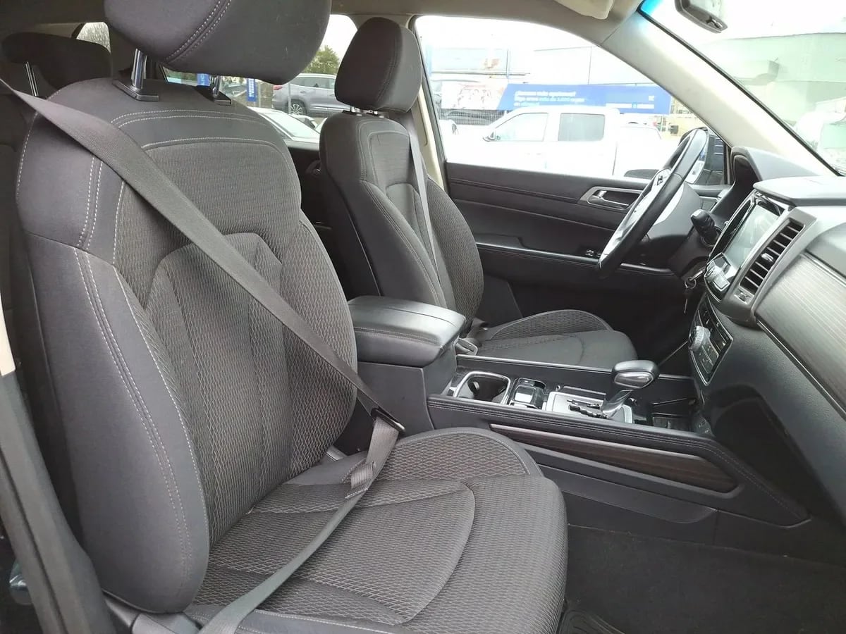Ssangyong Rexton 2.2 Yrx201 Diesel Fl 4x2 At 5p año 2020