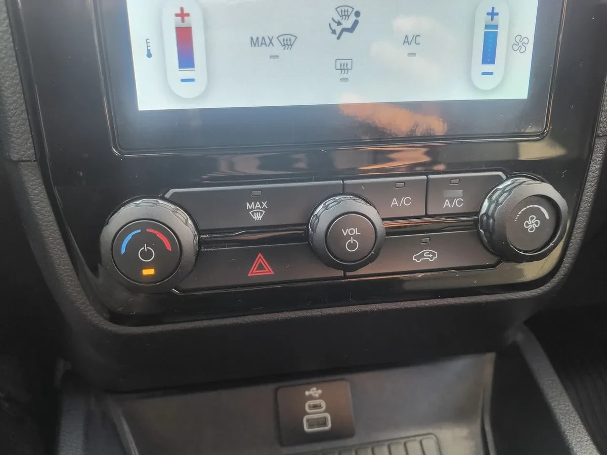 Ford Ranger 2.0 Xlt Diesel 4x4 Dob. Cab. At 4p año 2025