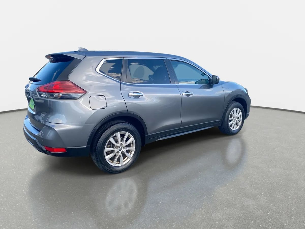 Nissan X-Trail 2.5 Sense 4x2 2row Cvt At 5p año 2023