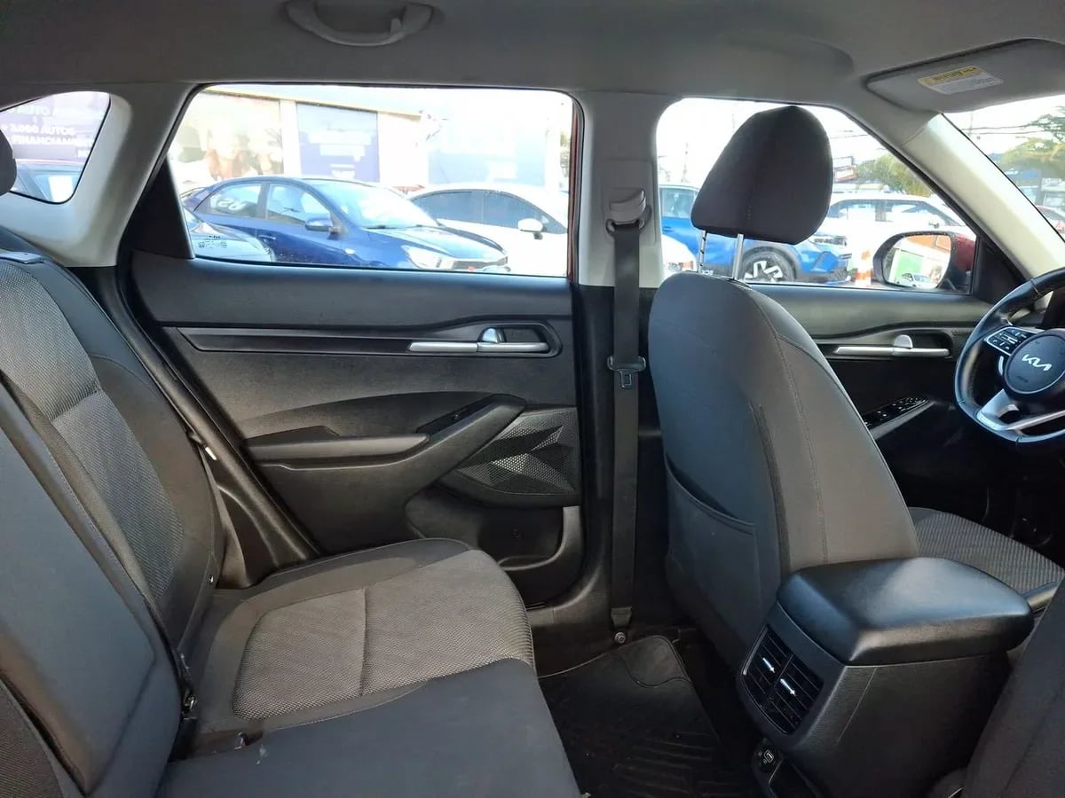 Kia Seltos 1.6 Ex 4x2 6mt 5p año 2022
