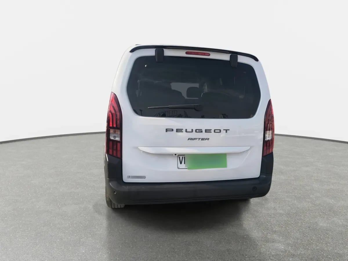 Peugeot Rifter 1.2 Mca Allure Puretech 130 4x2 Eat8 5p año 2026