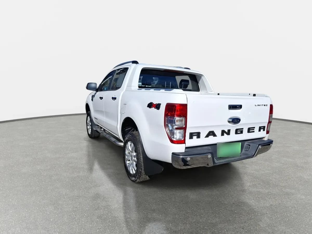 Ford Ranger 3.2 Ltd 4x4 Diesel Dob. Cab. At 4p año 2023