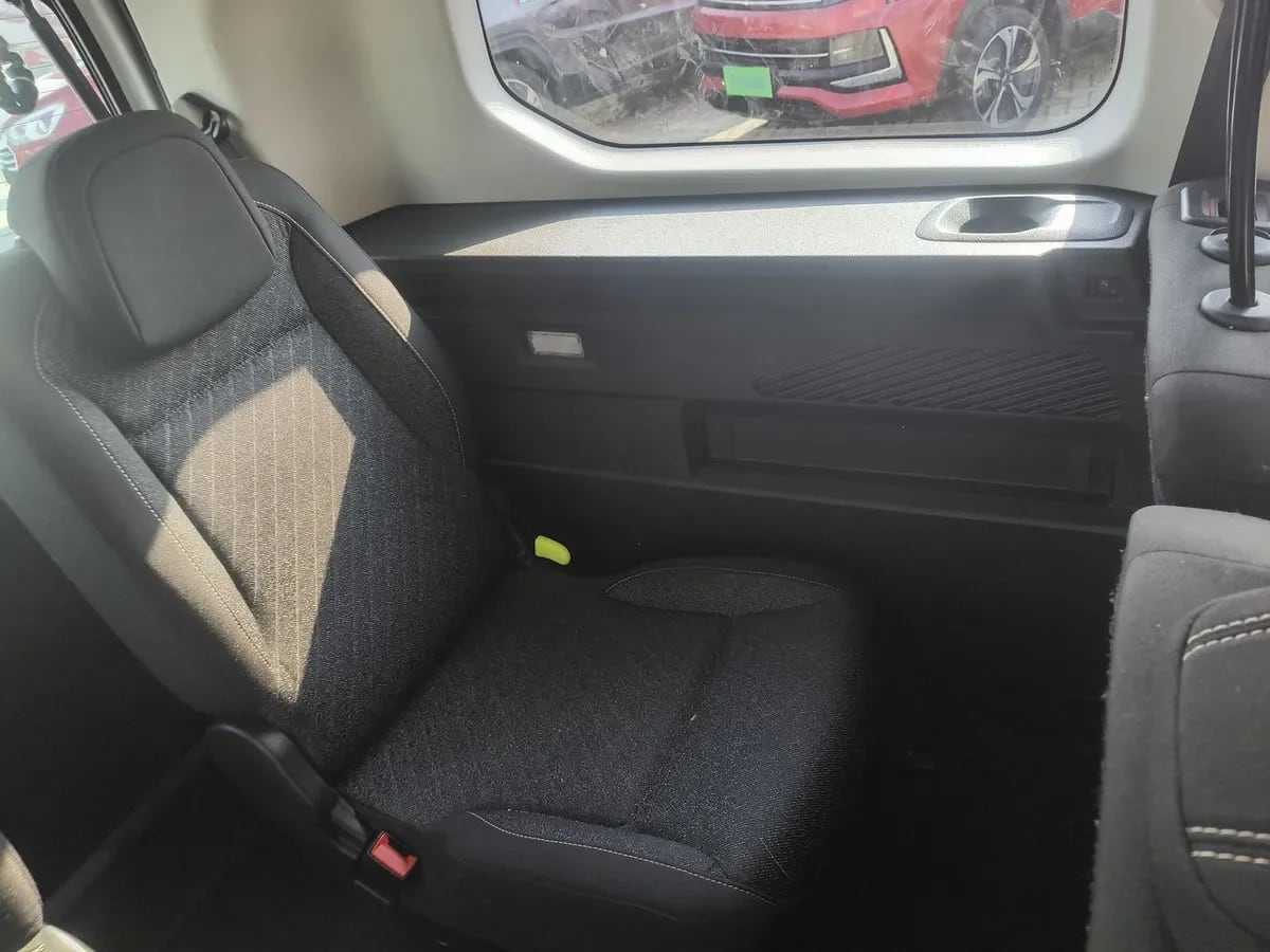 Peugeot Rifter 1.2 Mca Allure Puretech 130 4x2 Eat8 5p año 2026