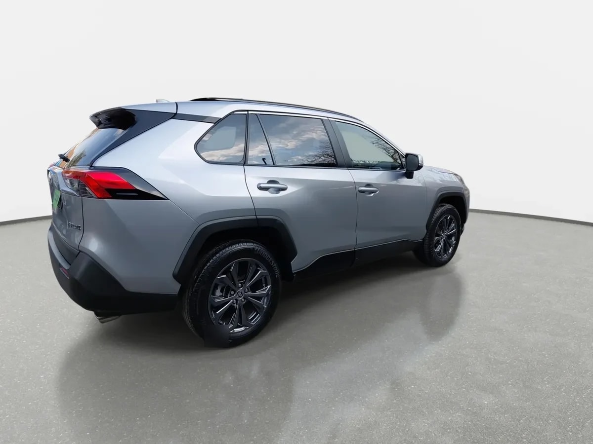 Toyota Rav 4 2.0 Xle 4x2 Cvt At 5p año 2025