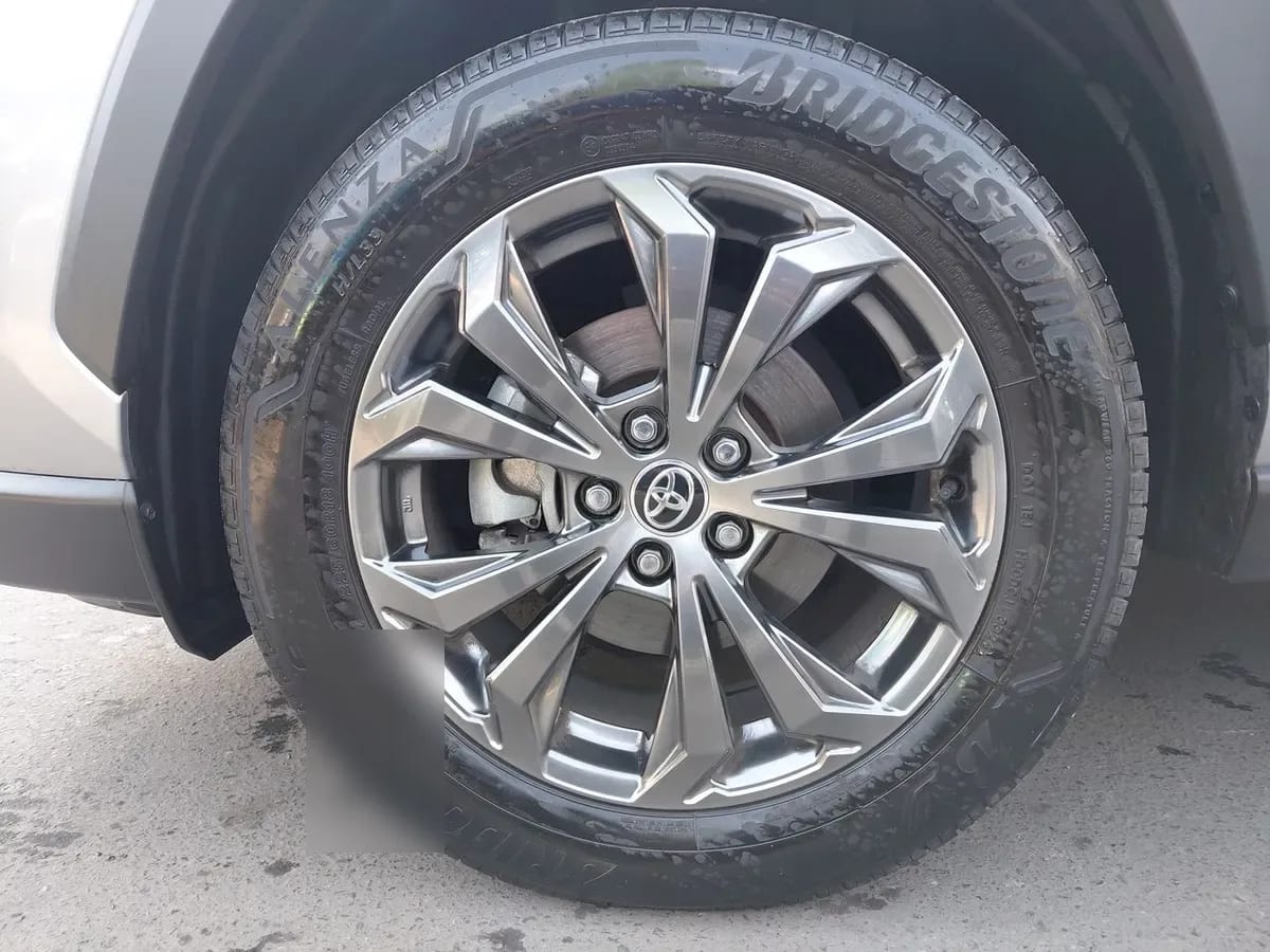 Toyota Rav 4 2.0 Xle 4x2 Cvt At 5p año 2025