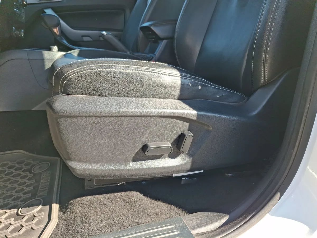 Ford Ranger 3.2 Ltd 4x4 Diesel Dob. Cab. At 4p año 2023