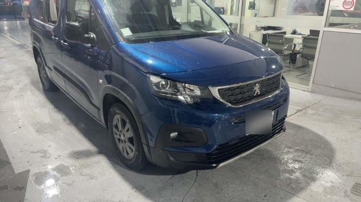 Peugeot Rifter 1.2 Allure Puretech 130hp 4x2 Eat8 5p año 2024