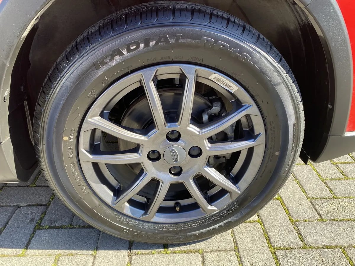 Geely Gx3 Pro 1.5 Gf 4x2 Cvt At 5p año 2025