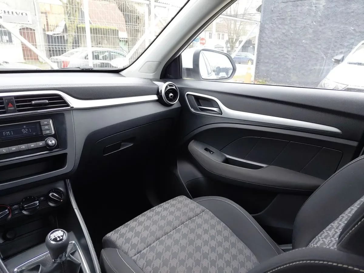 MG Mg Zs 1.5 Std 4x2 Mt 5p año 2024