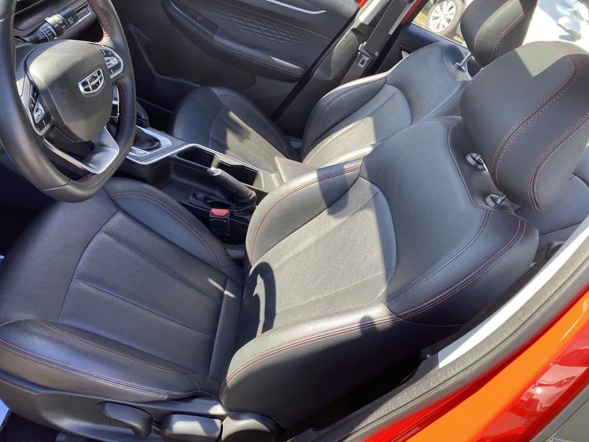 Geely Gx3 Pro 1.5 Gf 4x2 Cvt At 5p año 2025
