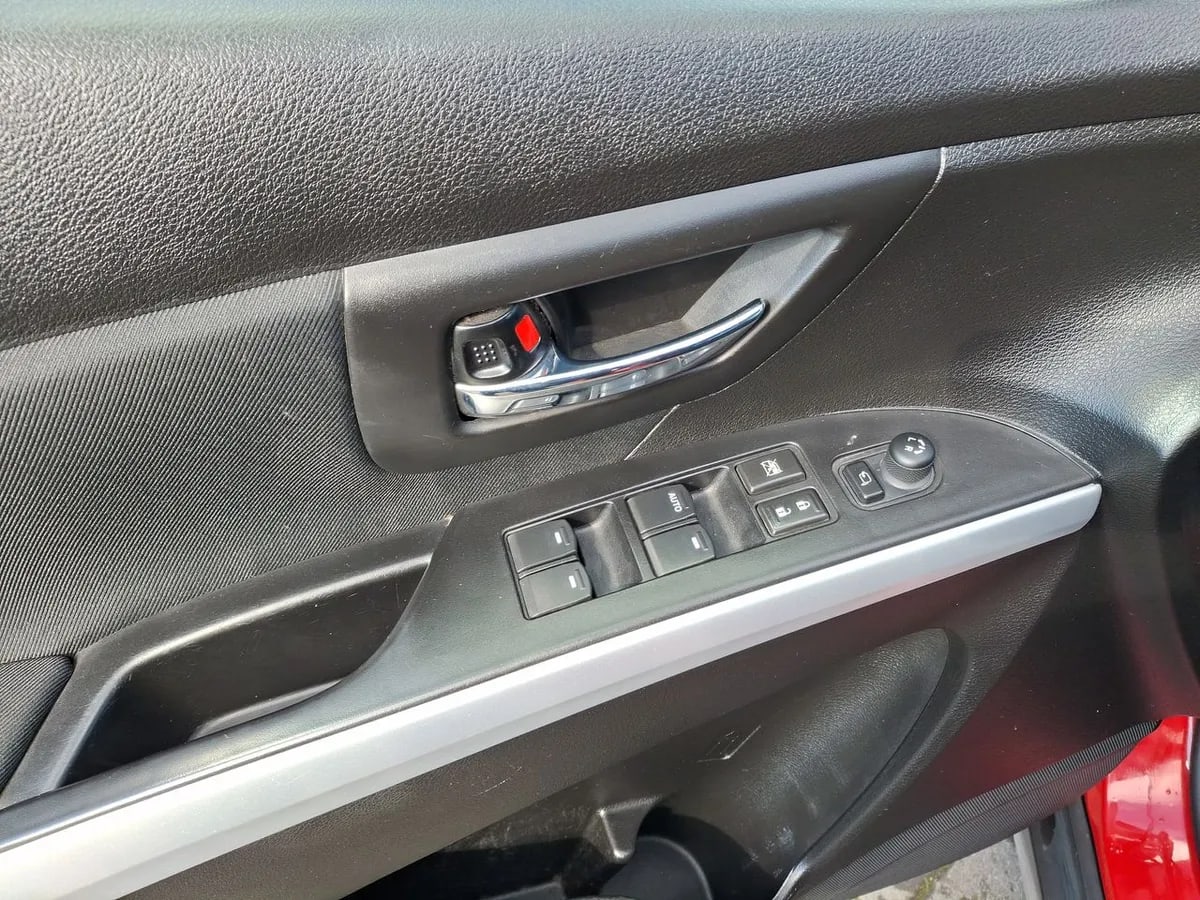 Suzuki S-Cross 1.6 Glx 4wd Mt 5p año 2017