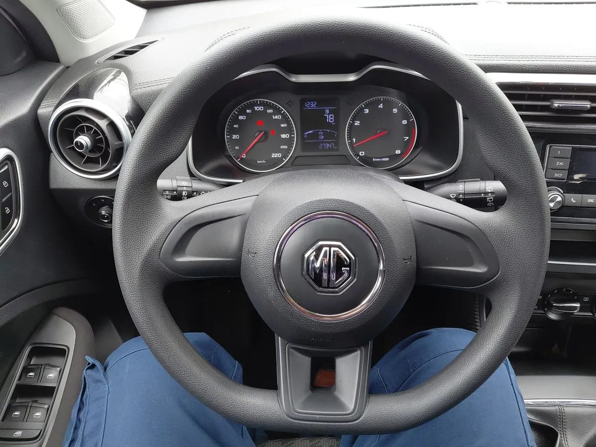 MG Mg Zs 1.5 Std 4x2 Mt 5p año 2024