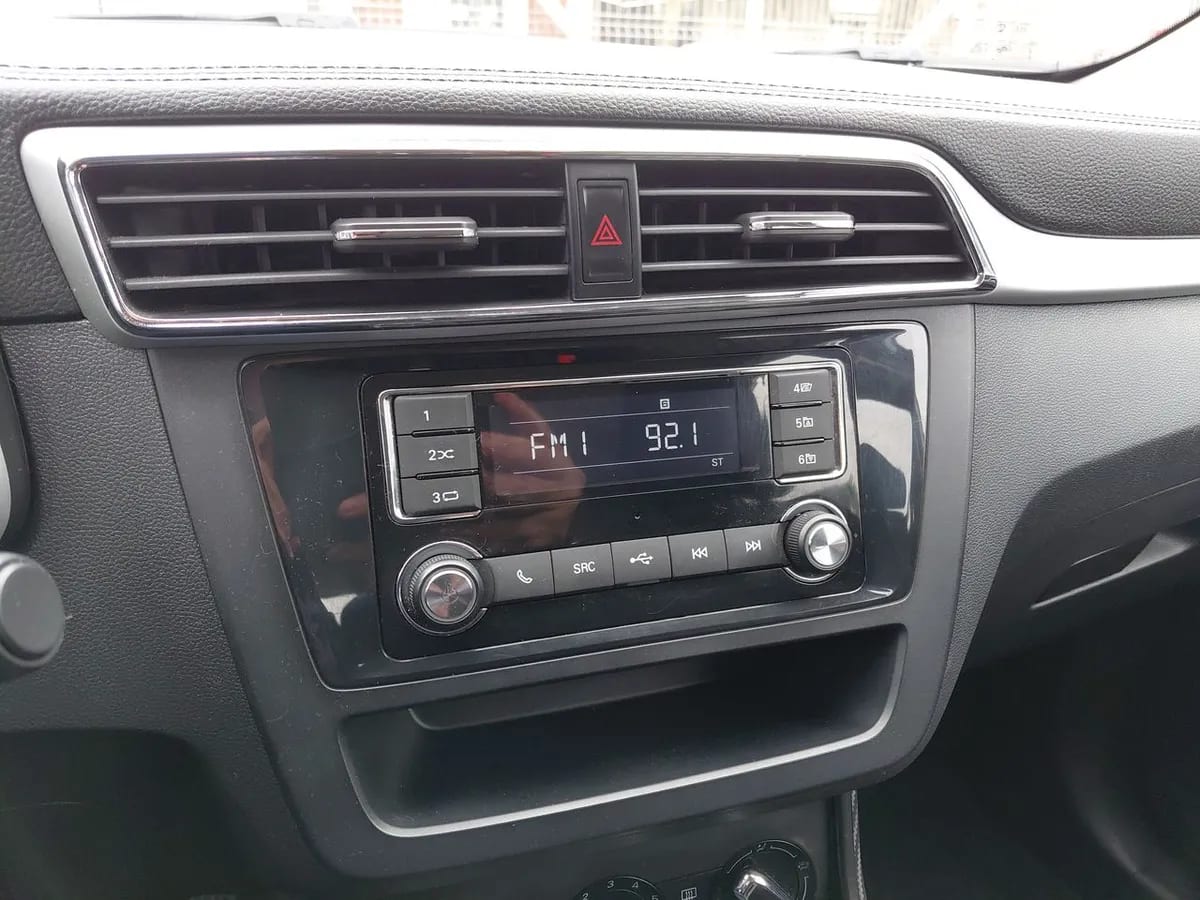 MG Mg Zs 1.5 Std 4x2 Mt 5p año 2024