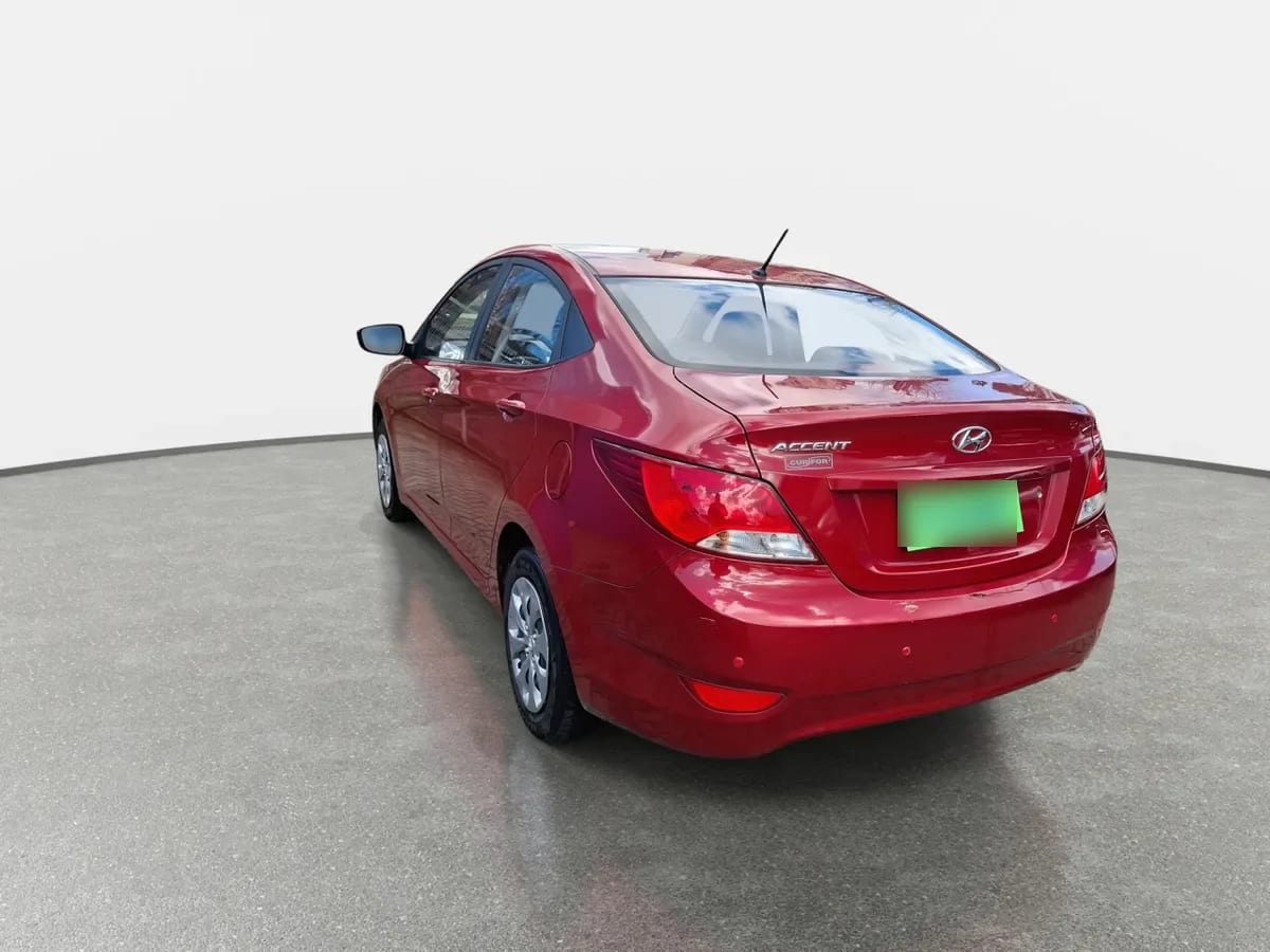 Hyundai Accent 1.4 Gl 4x2 2ab Mt 4p año 2019