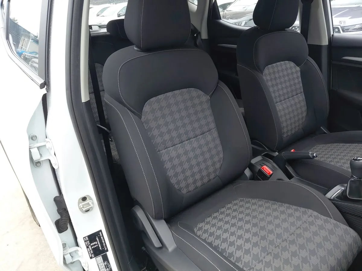 MG Mg Zs 1.5 Std 4x2 Mt 5p año 2024