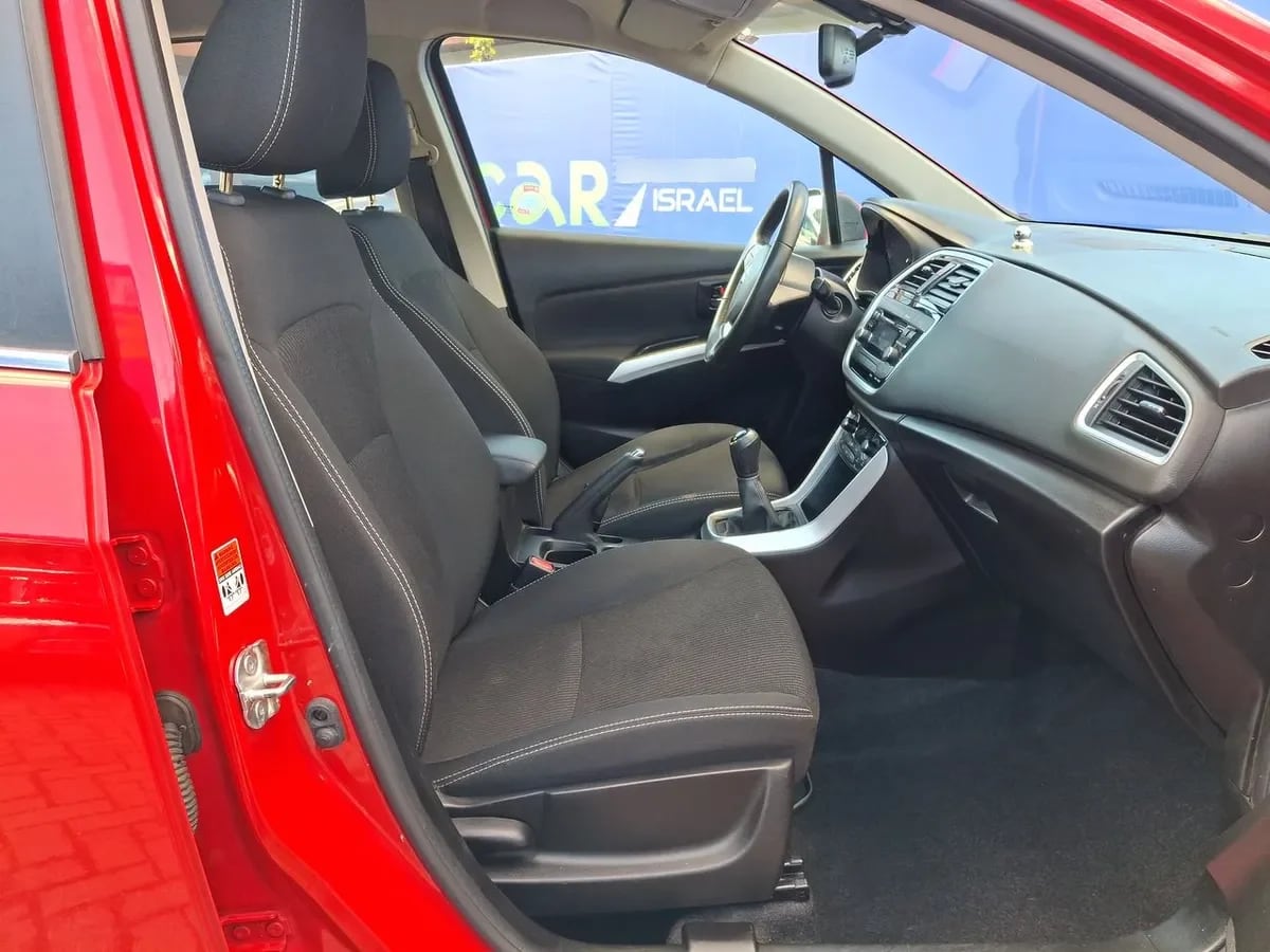 Suzuki S-Cross 1.6 Glx 4wd Mt 5p año 2017