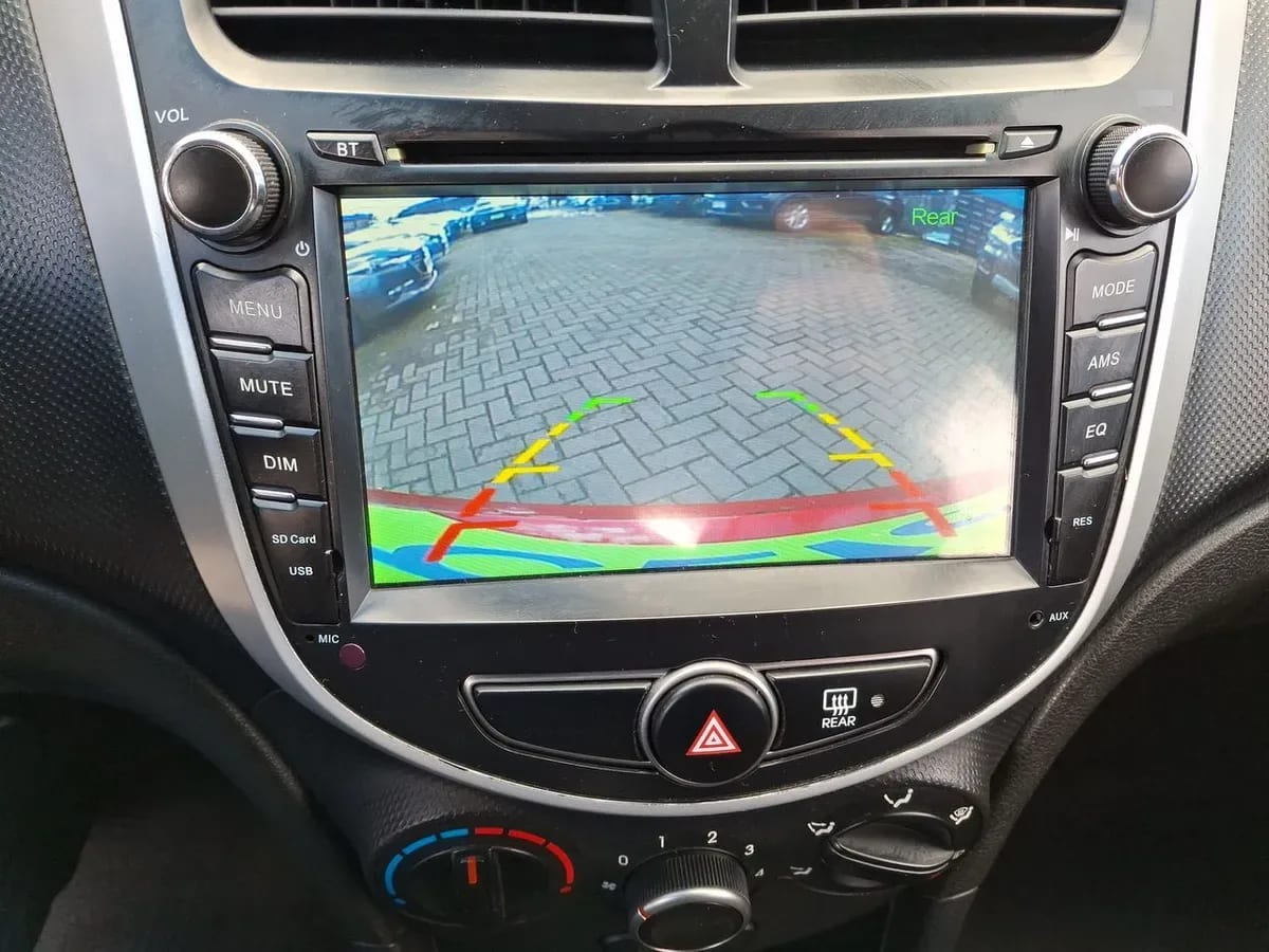 Hyundai Accent 1.4 Gl 4x2 2ab Mt 4p año 2019