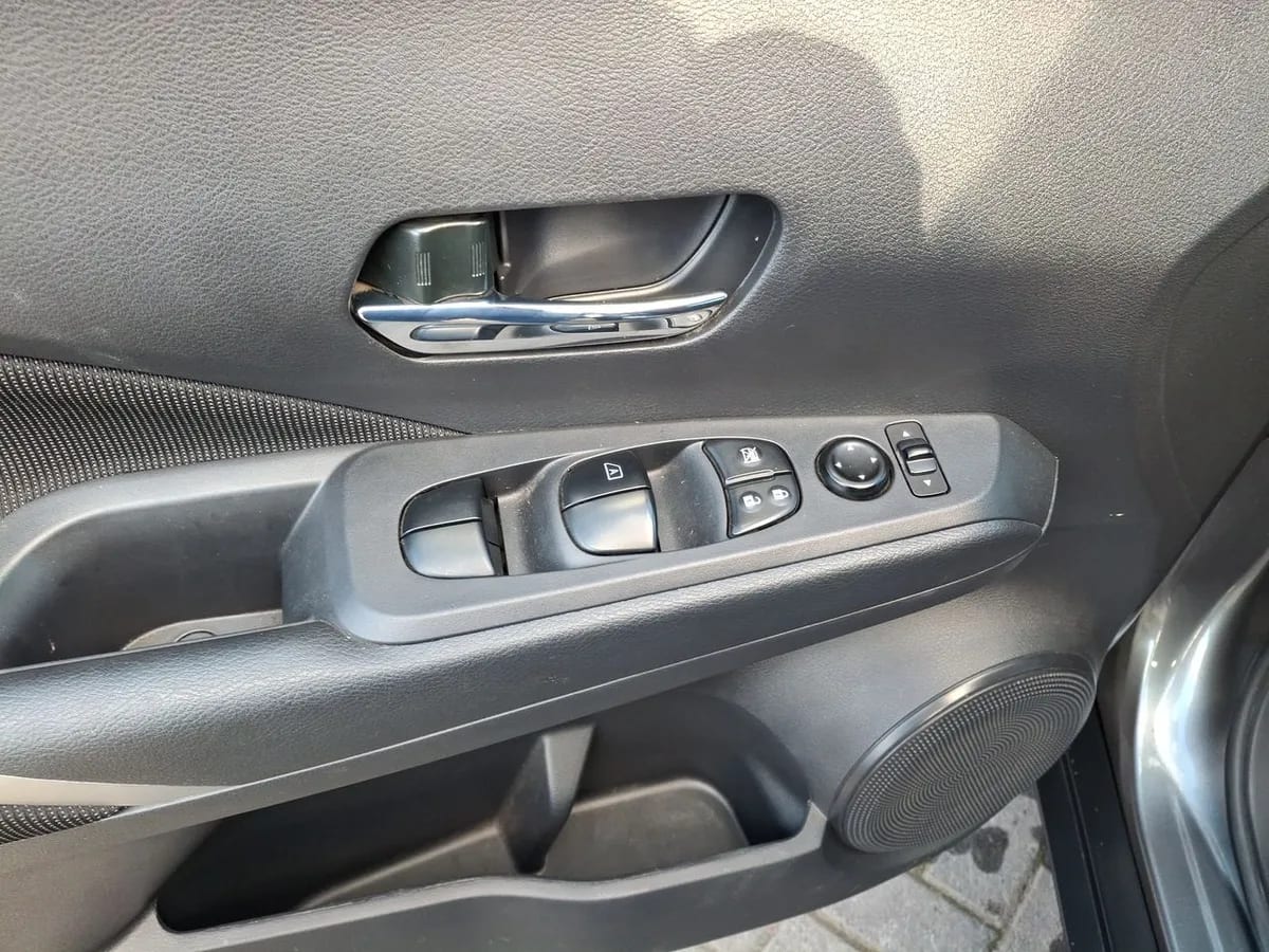 Nissan Kicks 1.6 Advance 4x2 Mt 5p año 2023