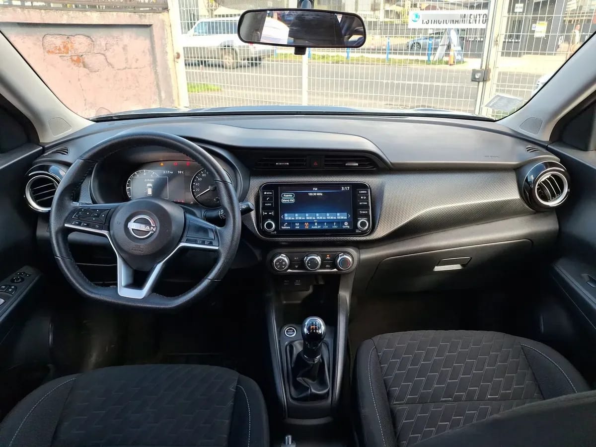 Nissan Kicks 1.6 Advance 4x2 Mt 5p año 2023
