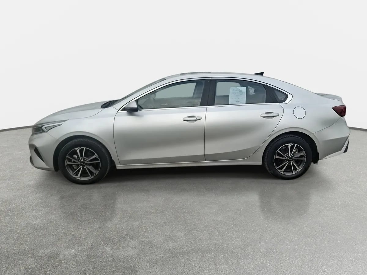 Kia Cerato 1.6 Ex Full 4x2 6at 4p año 2023