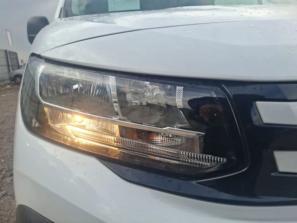 Peugeot Partner 1.5 L1 Hdi Diesel 100hp 4x2 Mt 5p año 2025